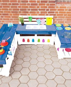 Matschküche-Kinderküche-aus-Paletten-Holz-XLMP-bunt-blau