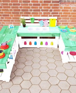 Matschküche-Kinderküche-aus-Paletten-Holz-XLMP-bunt-mintgrün